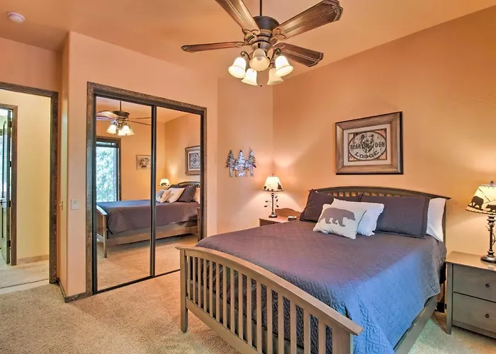 Centrally Located: Lavish Pinetop Paradise! Holiday home Indian Pine